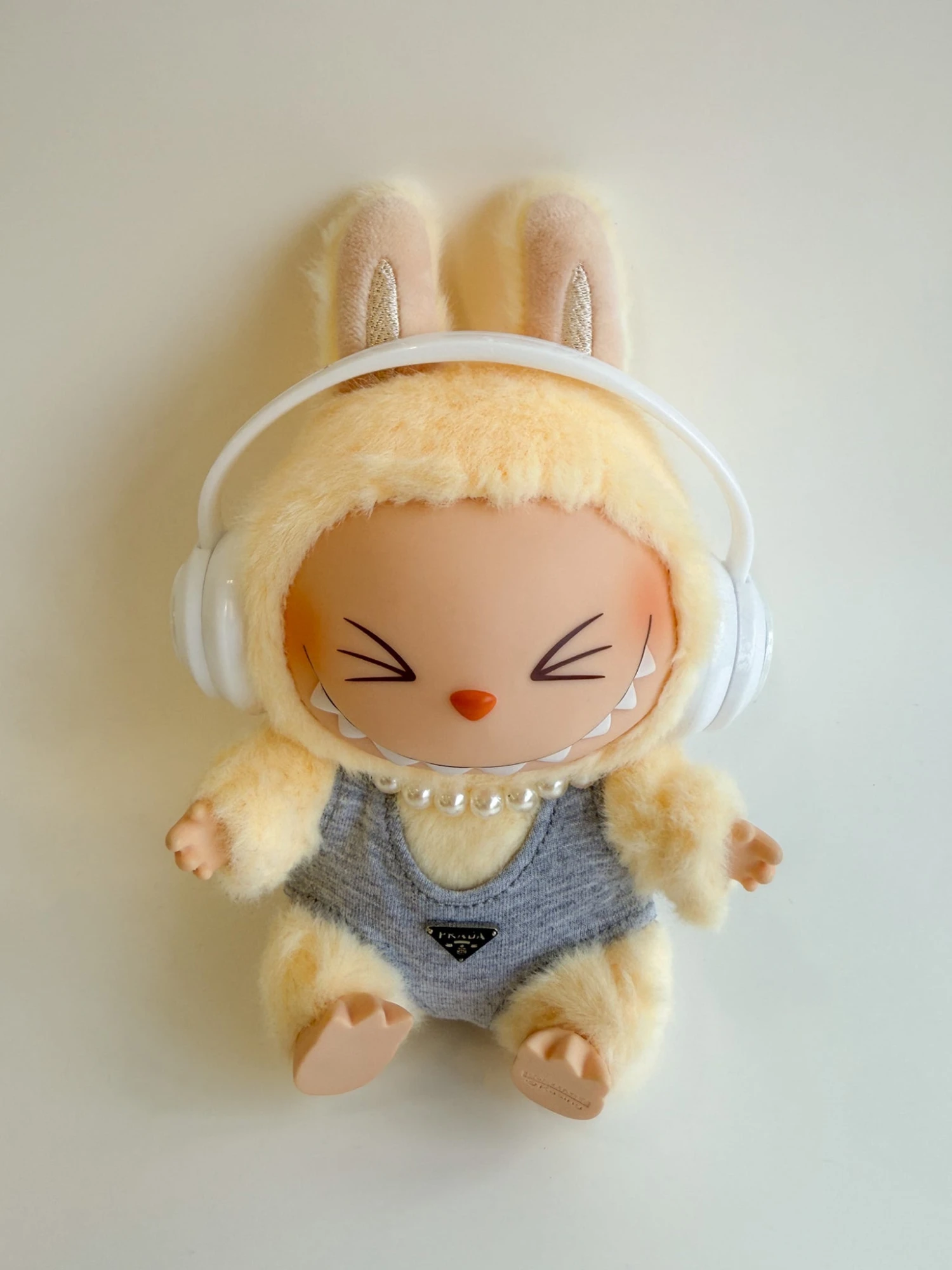 Labubu Designer Inspired Beach Set (3 Items) 3 Labubu Designer Inspired Beach Set (3 Items)