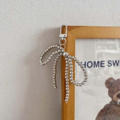 Pearlescent Bow Charm -Bobby Sales O1CN01oN2VMZ2HSkxNq3Rkl 1790569150 0 cib