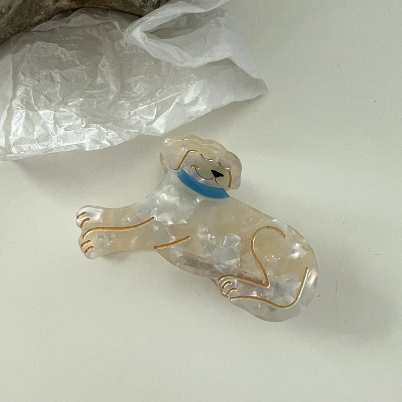 Shell-Textured Pup Hair Claw 3 Shell-Textured Pup Hair Claw