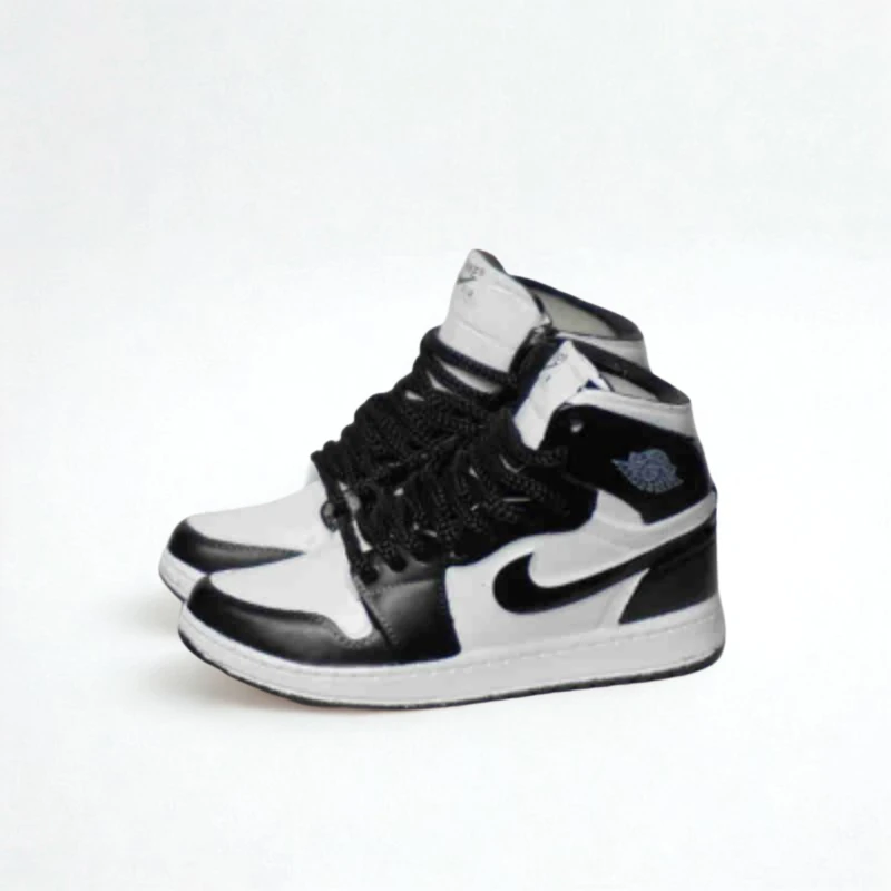 Labubu Jordan 1 High Inspired Miniature Sneakers 4 Labubu Jordan 1 High Inspired Miniature Sneakers - Image 2